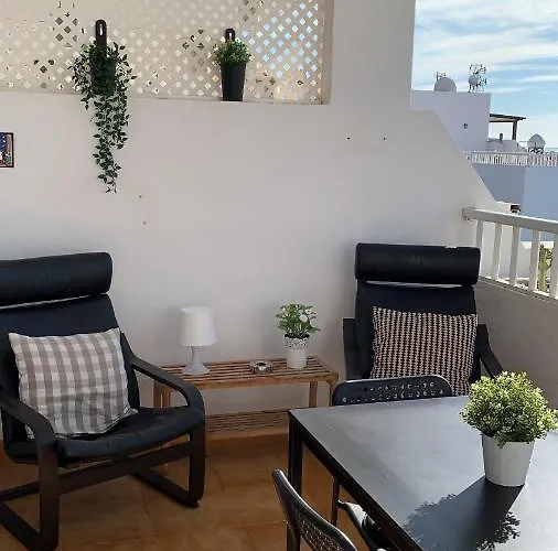 Cosy Vue Piscine, Wifi, à 500 M * Costa Teguise