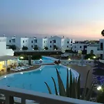 Cosy Vue Piscine, Wifi, A 500 M