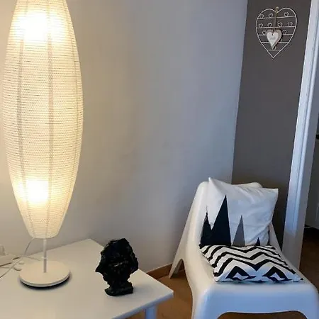 Daire Cosy Vue Piscine, Wifi, A 500 M