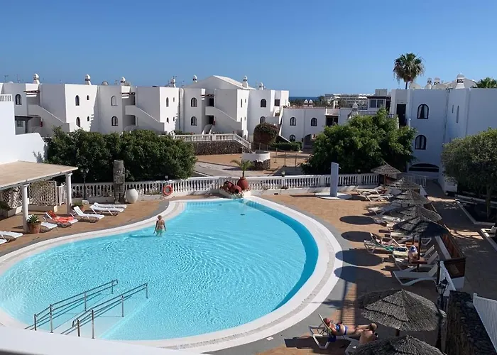 Apartment Cosy Vue Piscine, Wifi, A 500 M Costa Teguise